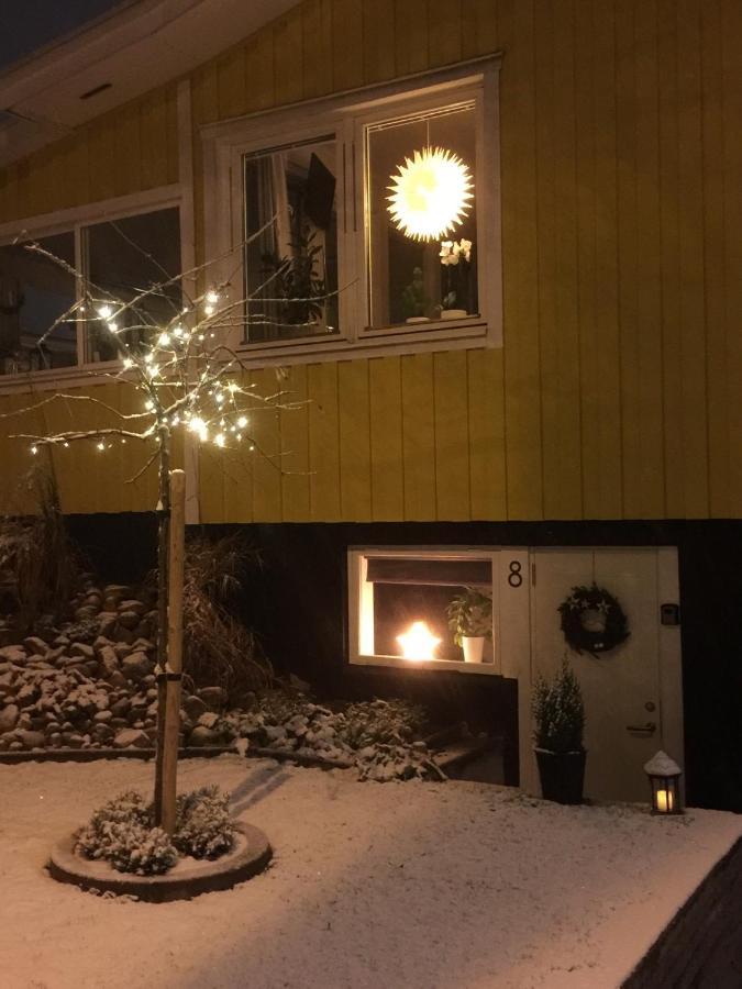 Hotel Laegenhet Centralt I Vaernamo Vid Apladalen Exterior foto